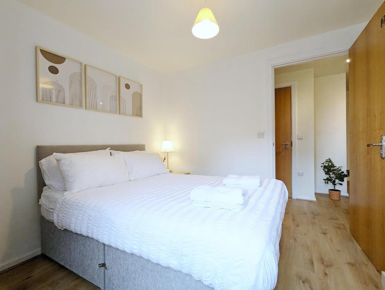 Guest Room In City Centre Near Key Attractions Liverpool Exterior photo