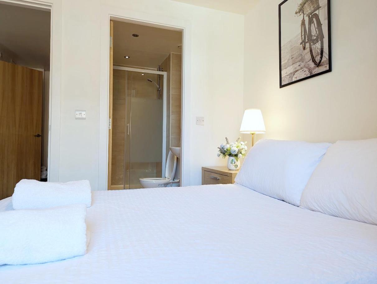 Guest Room In City Centre Near Key Attractions Liverpool Exterior photo